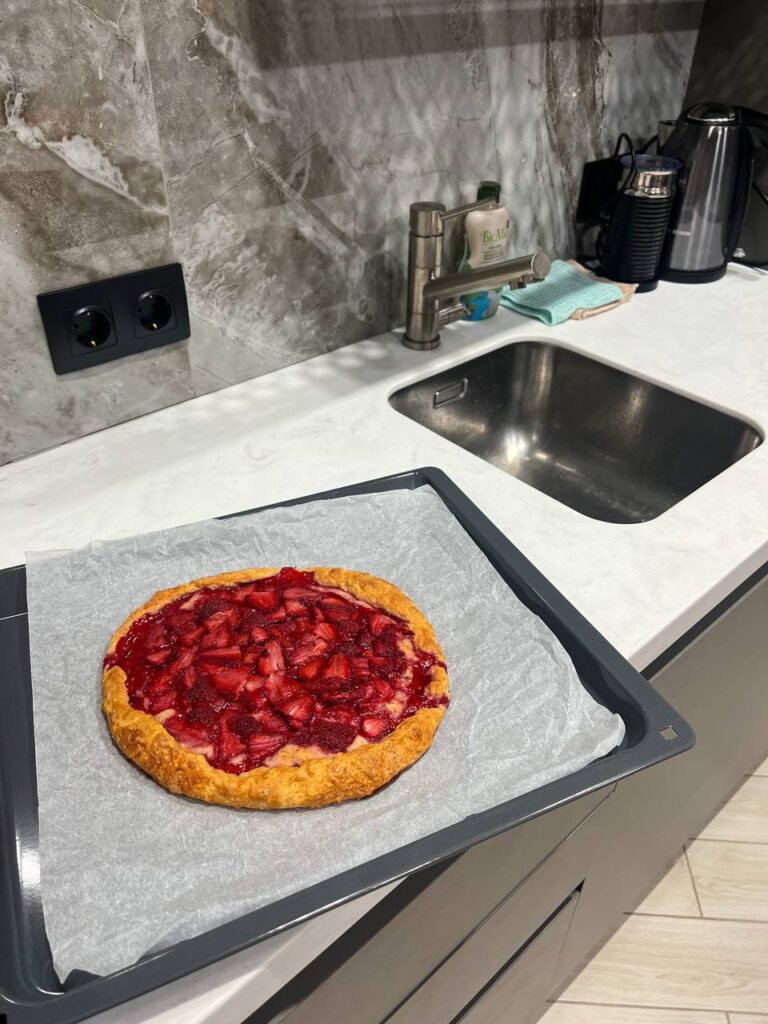 Клубничная Галета: Ночной Ритуал для Здоровья и Красоты