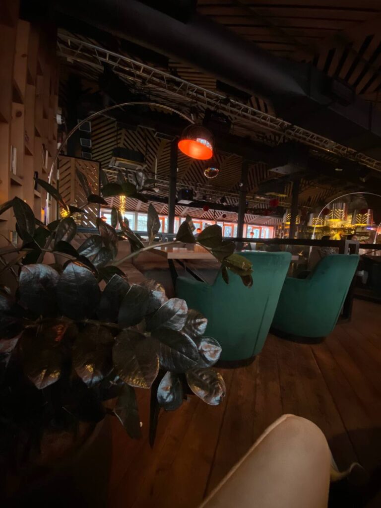 Корпоратив Aurora: возвращение к праздничной традиции