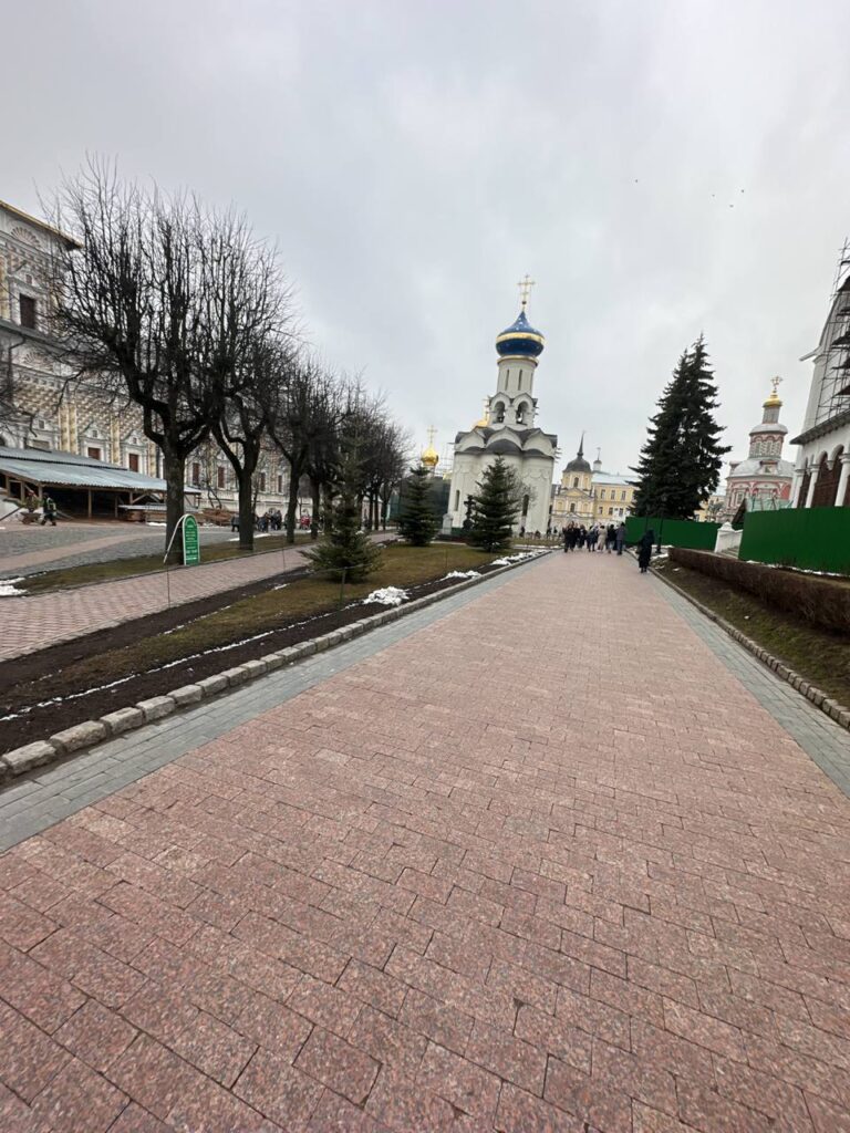 Совместный эфир с Викторией Макарской и посещение Лавры