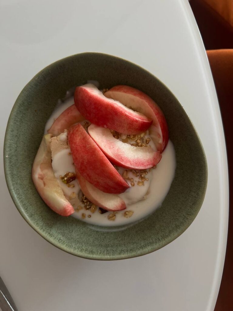 Здоровые молочные завтраки: рецепты и польза