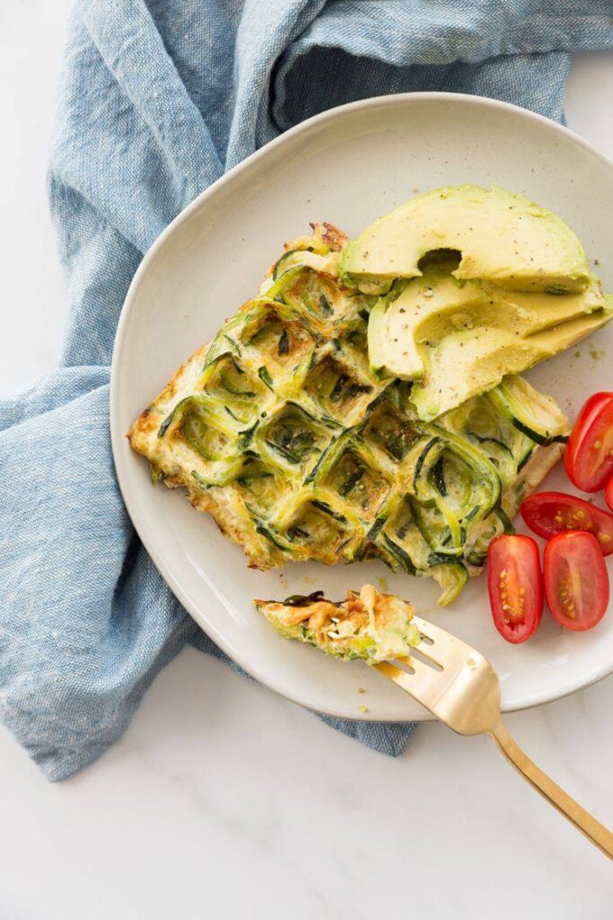 Кабачково-сырные вафли: Здоровый и вкусный завтрак