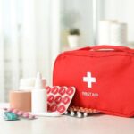 Аптечка в отпуск: как избежать проблем с желудком