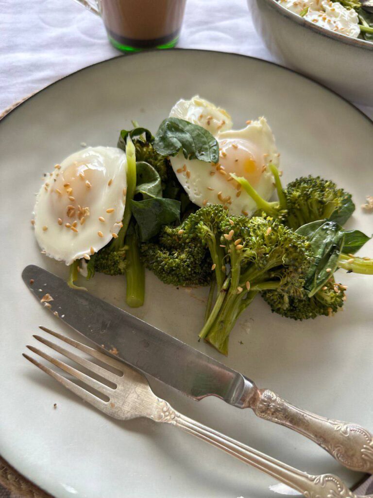 Быстрые и вкусные рецепты: теплые салаты с белком и углеводами