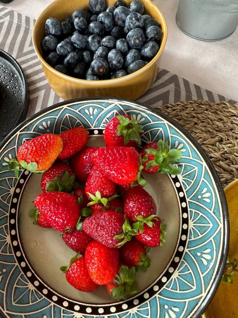 Как сохранить осенние ягоды: рецепты и советы