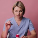 Приливы у женщин: как помочь мужу и жене