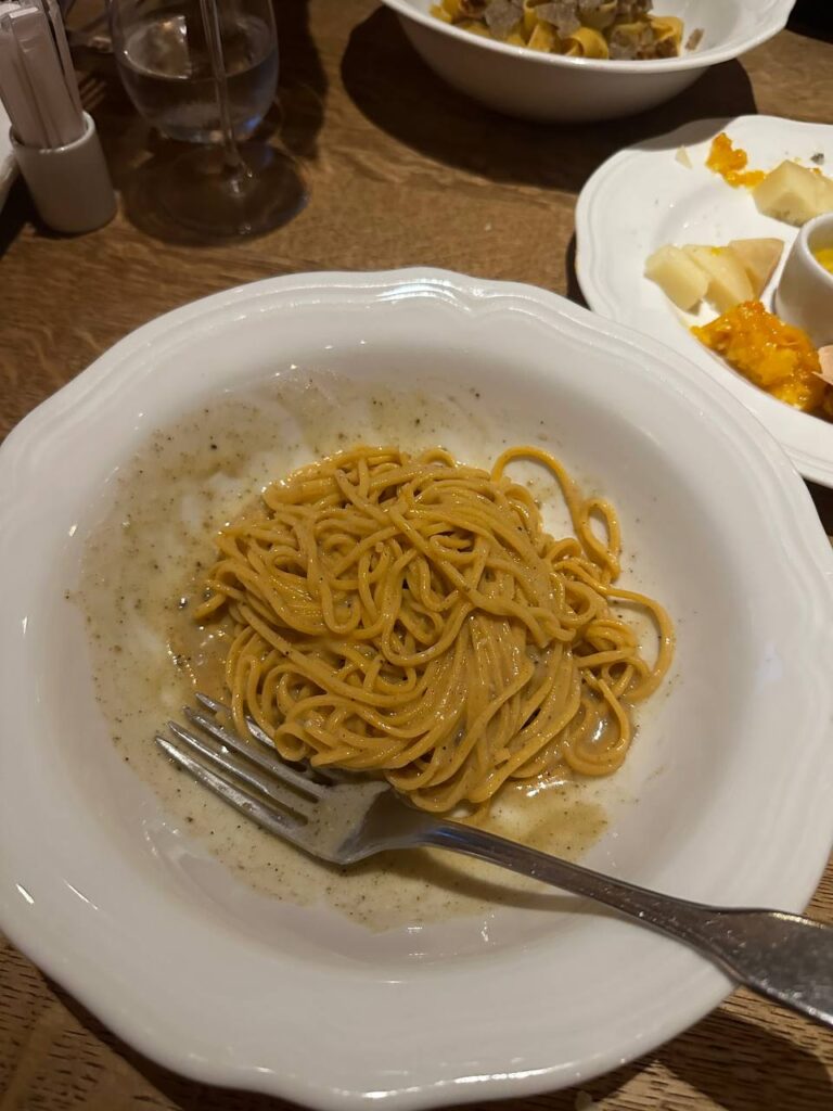 Паста Качо э Пепе: Вкусный и Простой Ужин